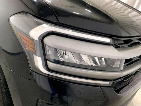 Used 2024 Ford Expedition Max XLT RWD image 12
