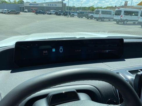 New 2026 Ford Expedition Platinum AWD/4WD image 18