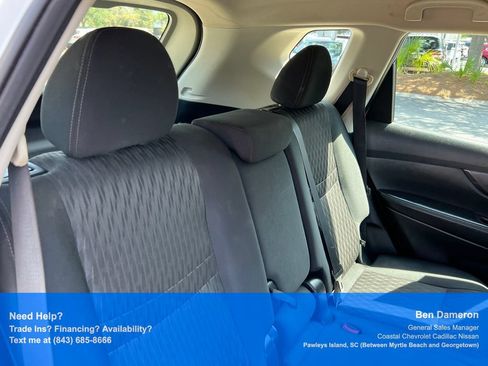 Used 2019 Nissan Rogue S FWD image 18