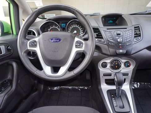 Used 2014 Ford Fiesta SE image 10