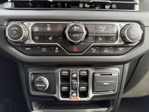 Used 2024 Jeep Wrangler Sahara 4xe w/ Safety Group image 27