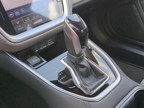 Used 2025 Subaru Legacy Premium image 32
