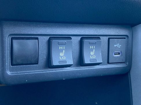 Used 2024 Toyota Corolla Cross XSE w/ Convenience Package image 26