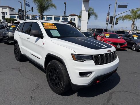 Used 2020 Jeep Grand Cherokee Trailhawk w/ Interior Metal Package image 8