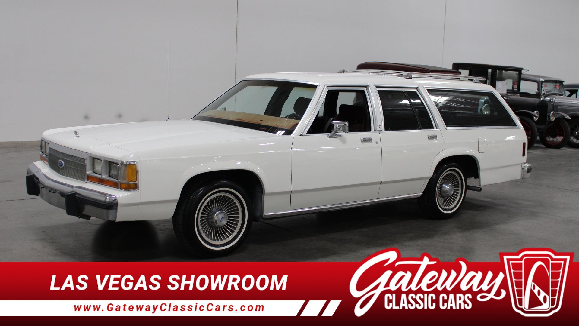 Used 1988 Ford LTD Country Squire RWD image 1