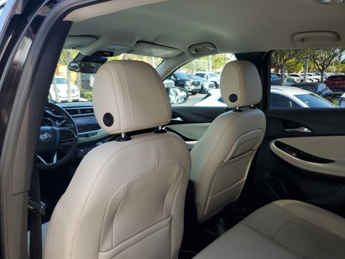 Used 2020 Buick Encore GX Select image 12