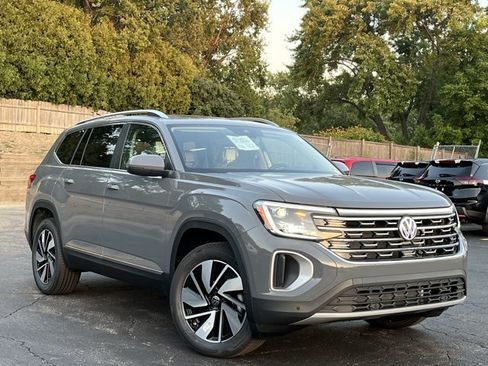 New 2026 Volkswagen Atlas SEL AWD/4WD image 2