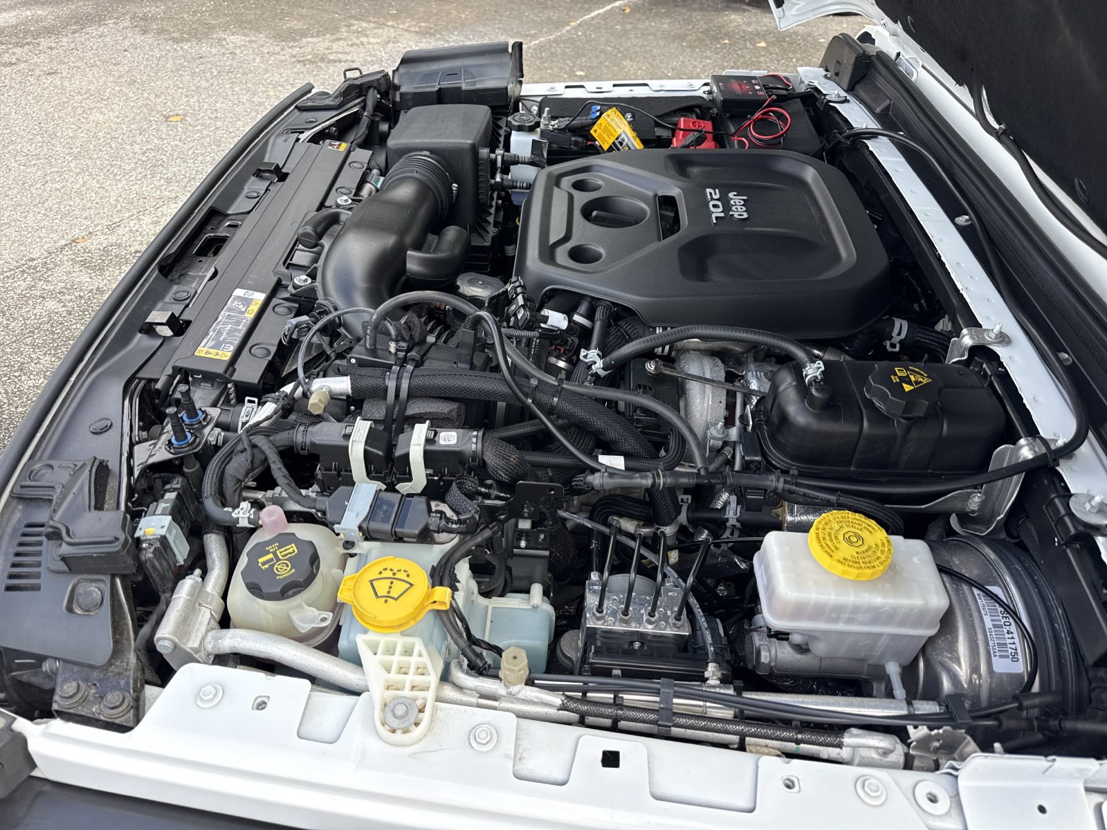 Used 2022 Jeep Wrangler Sport AWD/4WD image 32