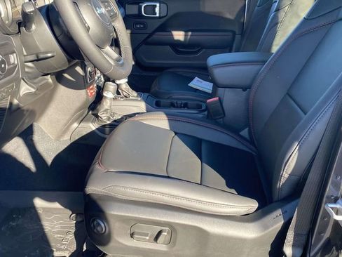 New 2026 Jeep Wrangler Unlimited Rubicon image 22