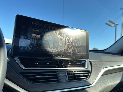 Used 2024 Nissan Altima 2.5 SL image 22