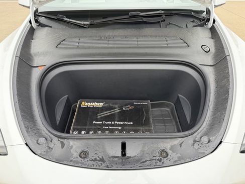 Used 2021 Tesla Model Y Long Range image 28