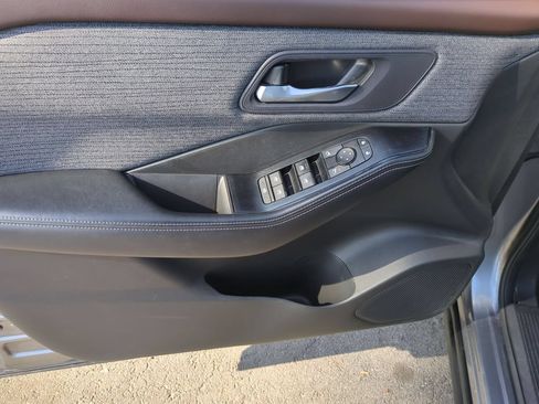 Used 2023 Nissan Rogue SV FWD image 21