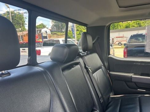 Used 2022 Ford F150 Lariat w/ Equipment Group 502A High AWD/4WD image 17