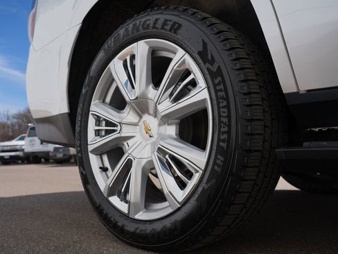 Used 2024 Chevrolet Tahoe High Country image 31