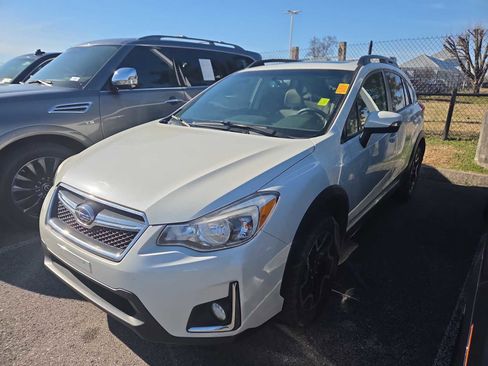 Used 2017 Subaru Crosstrek 2.0i Limited image 9