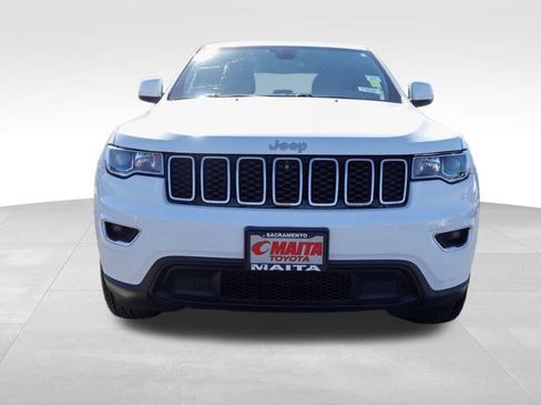 Used 2022 Jeep Grand Cherokee Laredo X image 9