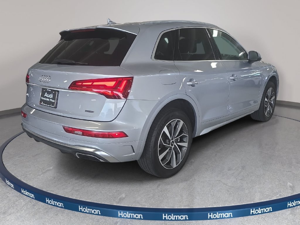 Used 2023 Audi Q5 2.0T Premium Plus w/ Premium Plus Package AWD/4WD image 4