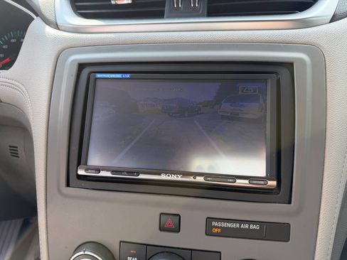 Used 2015 Chevrolet Traverse LS AWD/4WD image 9