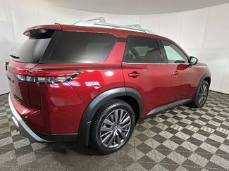 Used 2022 Nissan Pathfinder SL w/ SL Premium Package AWD/4WD video 2