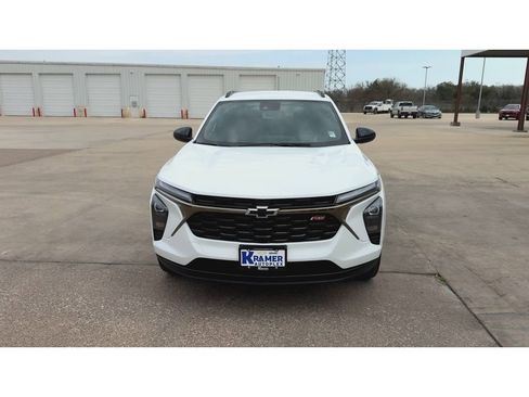 New 2026 Chevrolet Trax RS image 3