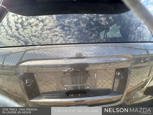 Used 2019 GMC Yukon XL SLT image 7