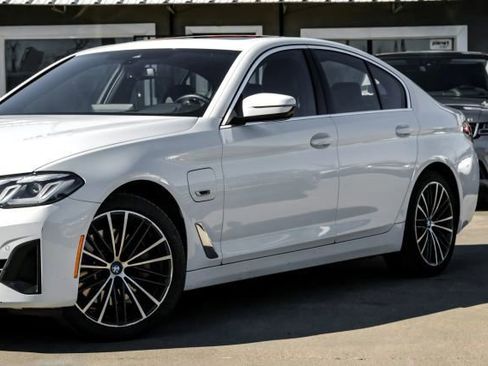 Used 2023 BMW 530e RWD image 7