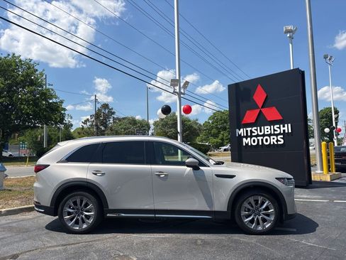 Used 2024 MAZDA CX-90 3.3 Turbo w/ Premium Package AWD/4WD image 2
