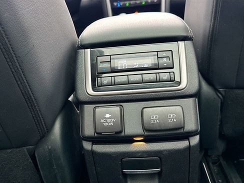 Used 2022 Subaru Ascent Touring w/ Popular Package #2A AWD/4WD image 32