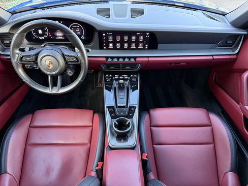 Certified 2025 Porsche 911 Carrera image 14