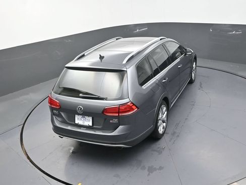 Used 2018 Volkswagen Golf Alltrack SEL AWD/4WD image 21