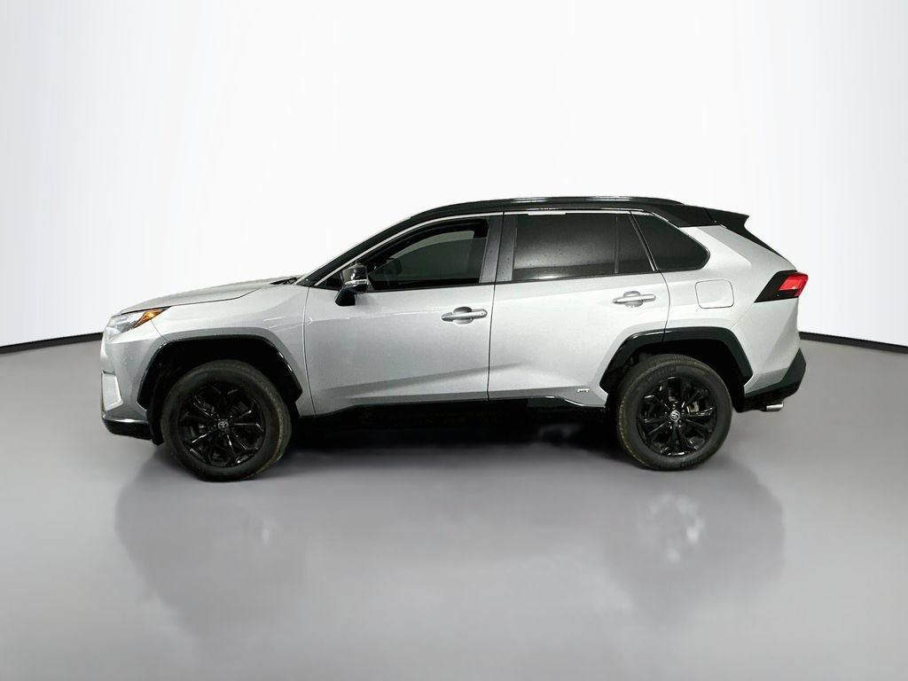 Used 2023 Toyota RAV4 XSE AWD/4WD image 5