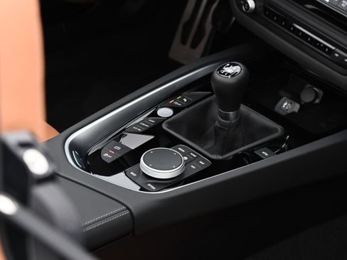 Used 2026 BMW Z4 M40i w/ Premium Package image 33