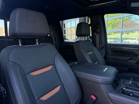 Used 2024 GMC Sierra 2500 AT4 w/ AT4 Premium Plus Package AWD/4WD image 52