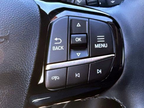 Used 2025 Ford Escape Platinum image 23