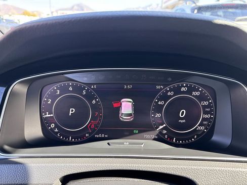 Used 2019 Volkswagen Golf 4-Door image 27