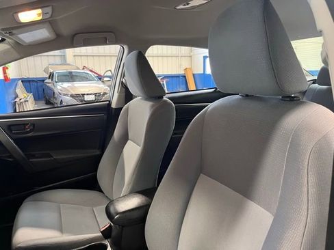 Used 2015 Toyota Corolla L image 23