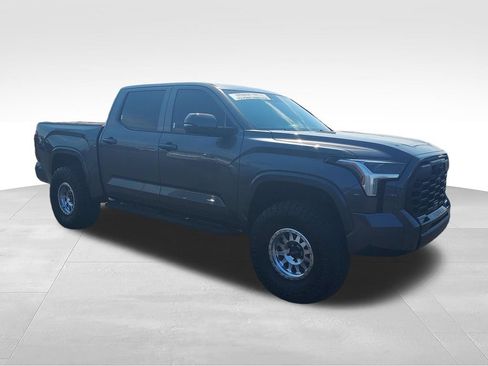 Used 2025 Toyota Tundra Limited w/ TRD Off-Road Package AWD/4WD image 7