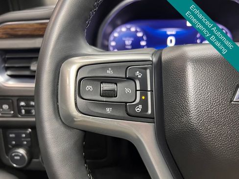 Used 2023 Chevrolet Suburban Premier AWD/4WD image 8
