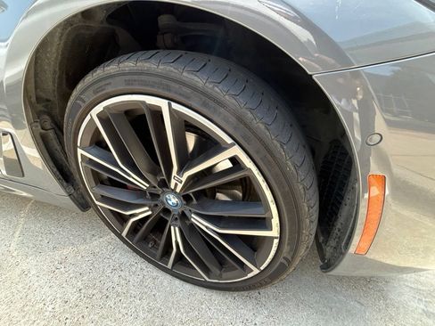 Used 2022 BMW 530e w/ Premium Package RWD image 11