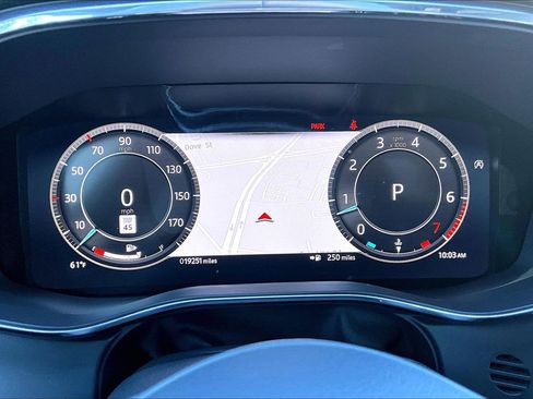 Used 2024 Jaguar F-PACE R-Dynamic S image 25