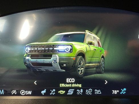 Used 2025 Ford Bronco Sport Badlands AWD/4WD image 43