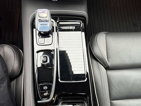 Certified 2024 Volvo S60 T8 Ultimate image 22