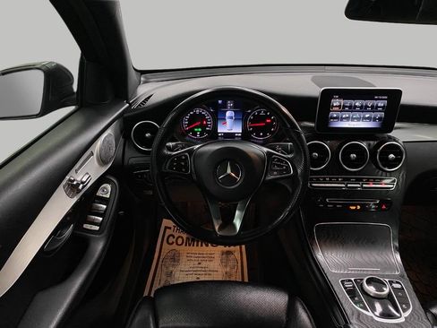 Used 2019 Mercedes-Benz GLC 300 4MATIC image 14
