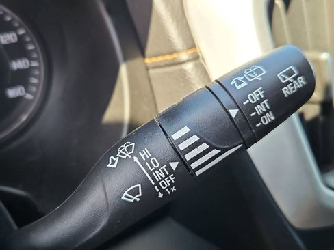 Used 2018 GMC Terrain SLT AWD/4WD image 25