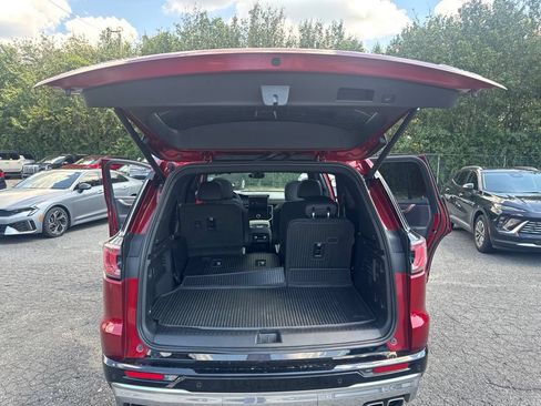 Used 2025 GMC Acadia Denali w/ Super Cruise Package FWD image 21