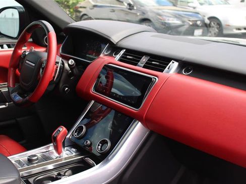 Used 2019 Land Rover Range Rover Sport SVR image 17