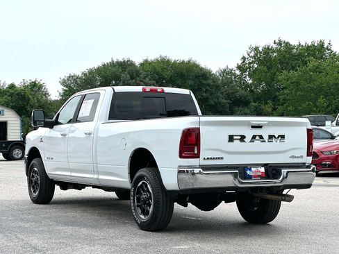 Used 2025 RAM 3500 Laramie AWD/4WD image 13