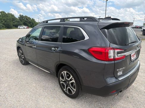 Used 2023 Subaru Ascent Touring AWD/4WD image 4