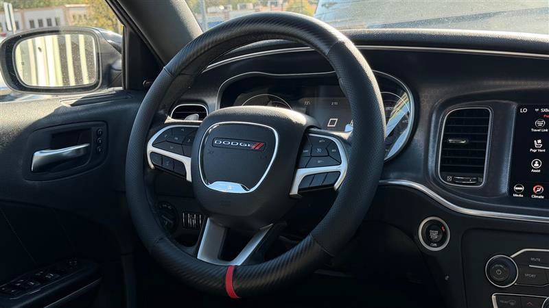 Used 2018 Dodge Charger R/T w/ Navigation & Travel Group RWD image 29