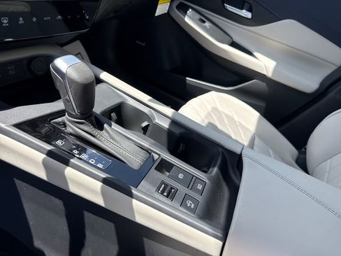 New 2026 Nissan Sentra SL FWD image 24